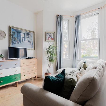 Arty Escape In Central London - Zone 2 Exterior photo
